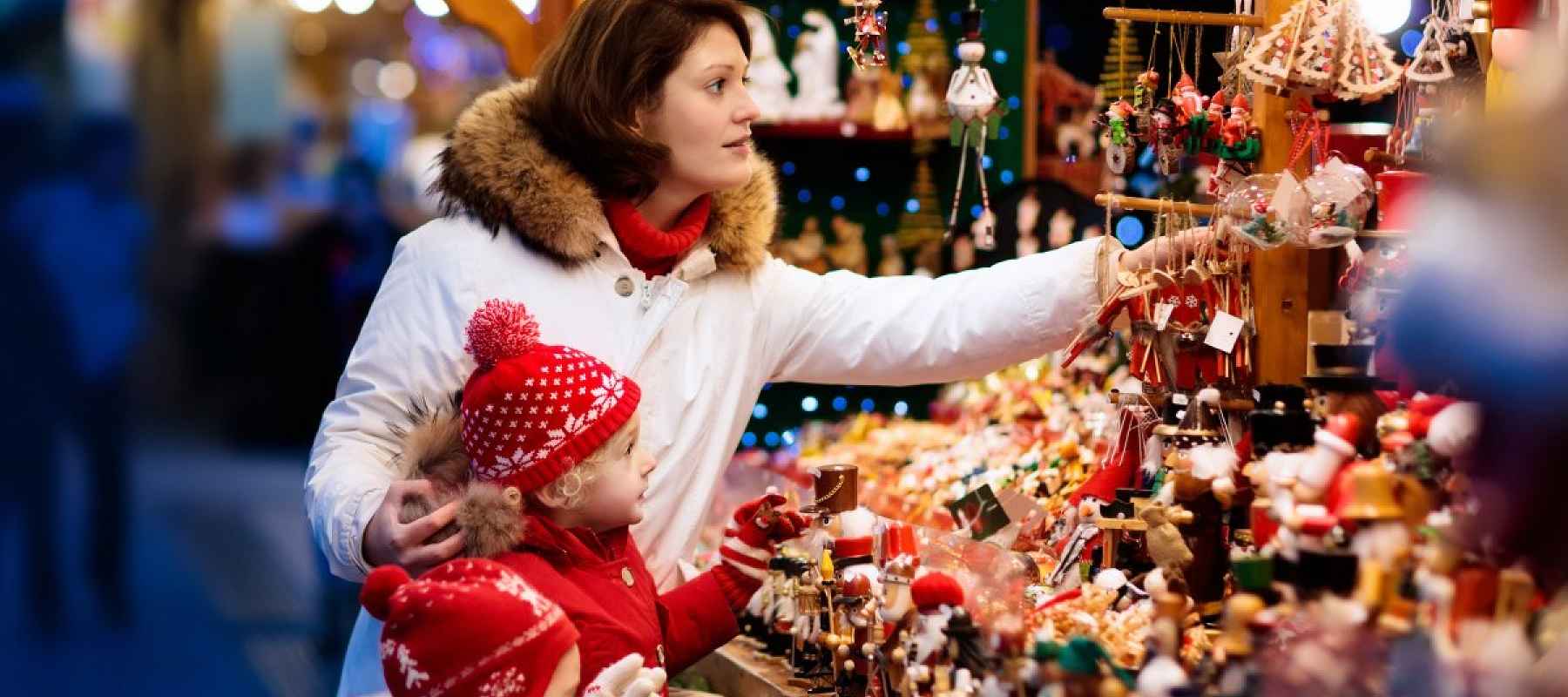 Will Delaying Tariffs Save the Christmas Shopping Season?
