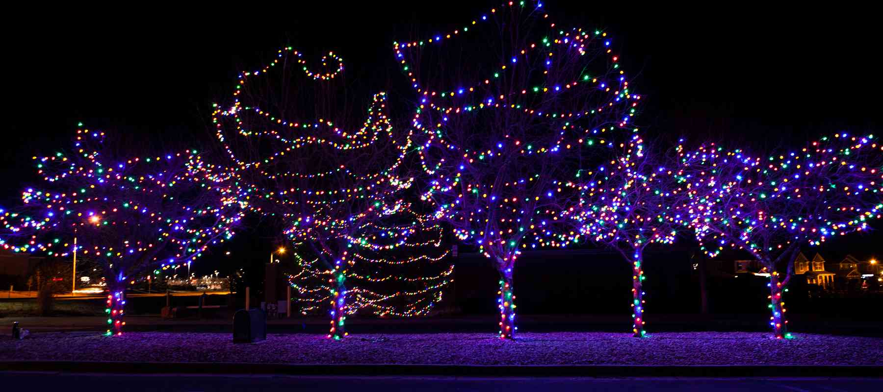 Christmas Light Installations and the Right Professionals