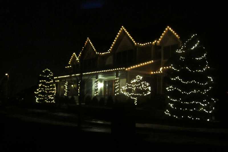 christmas-light-installers-denver