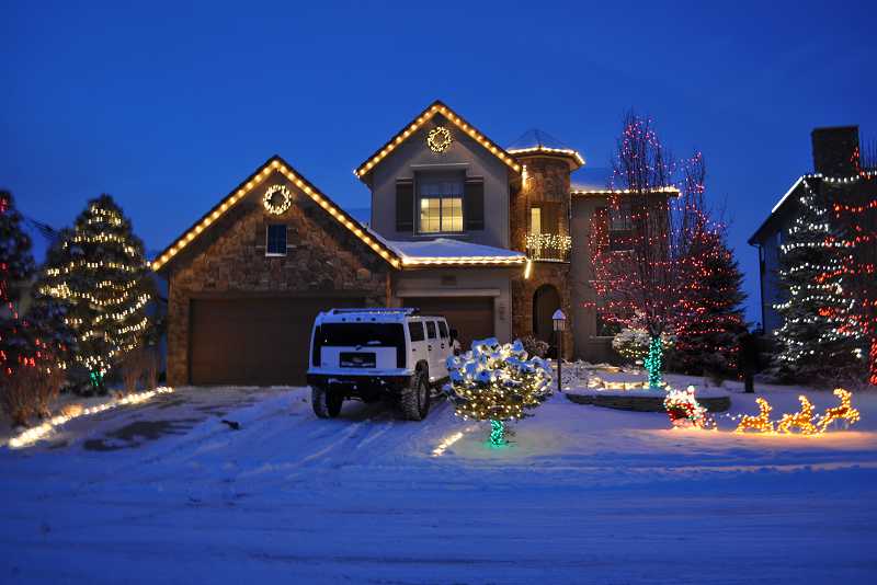 christmas-light-installers-lone-tree